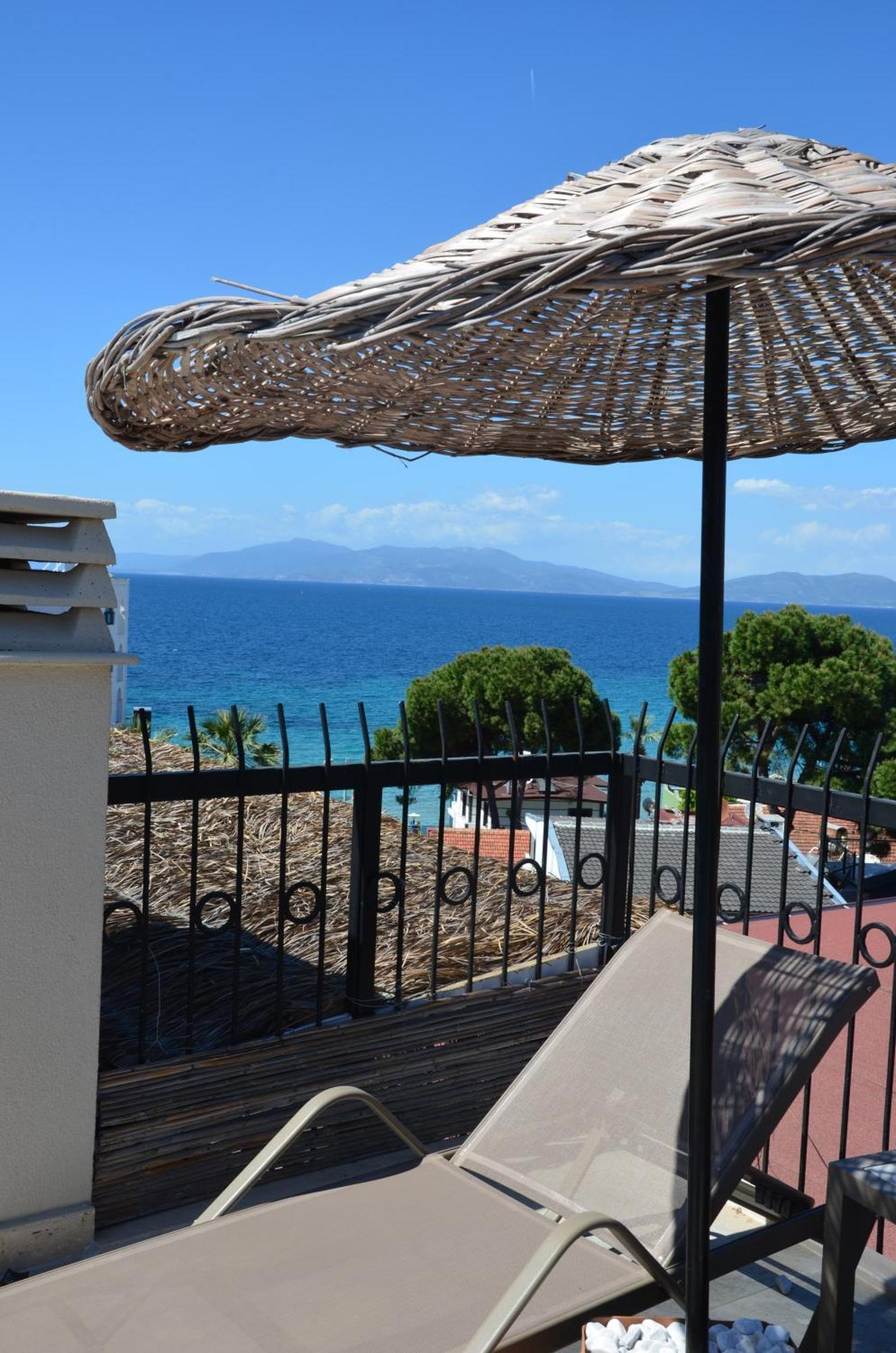 Rosy Suites Hotel Kusadasi Bagian luar foto