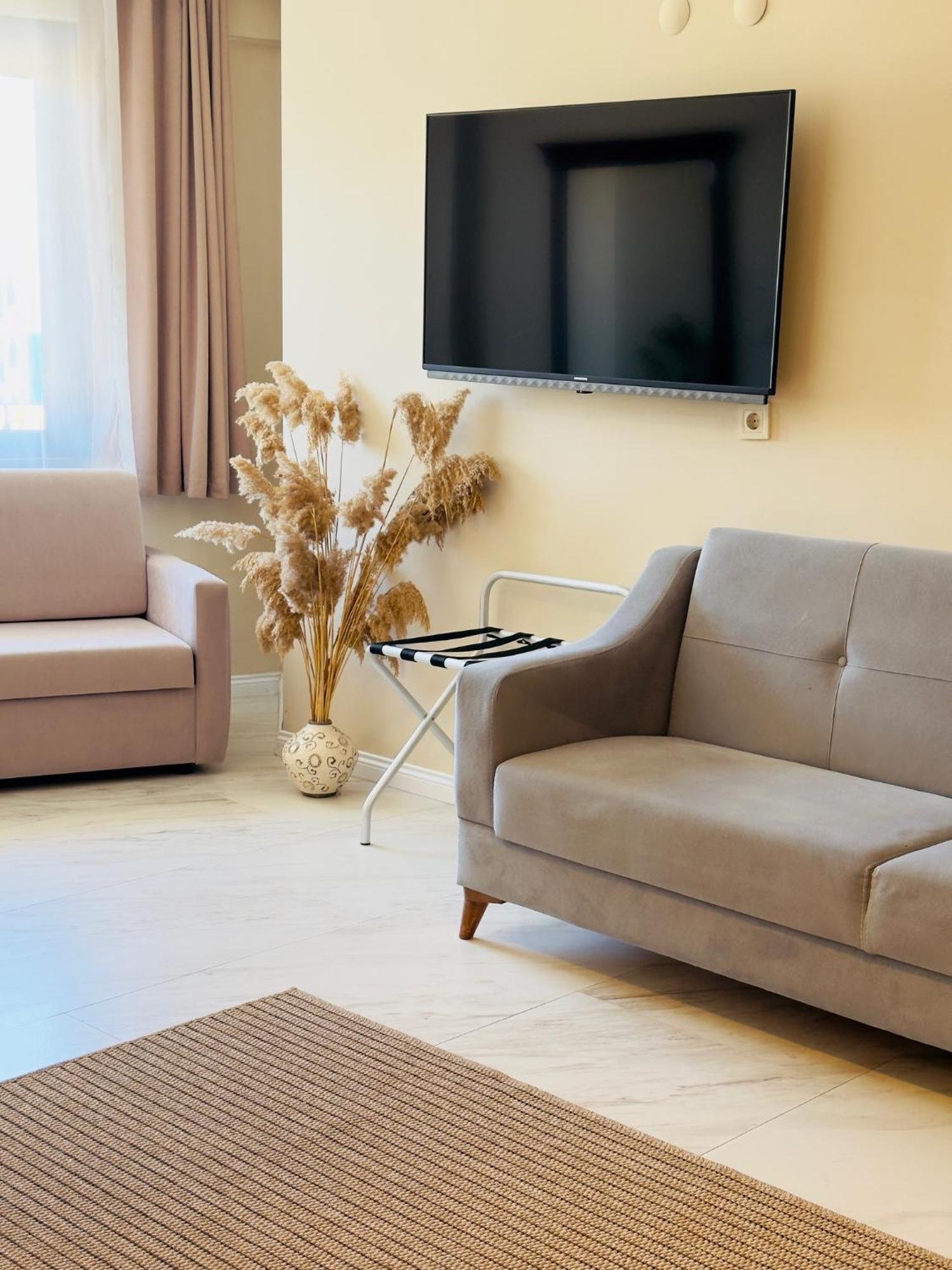 Rosy Suites Hotel Kusadasi Bagian luar foto