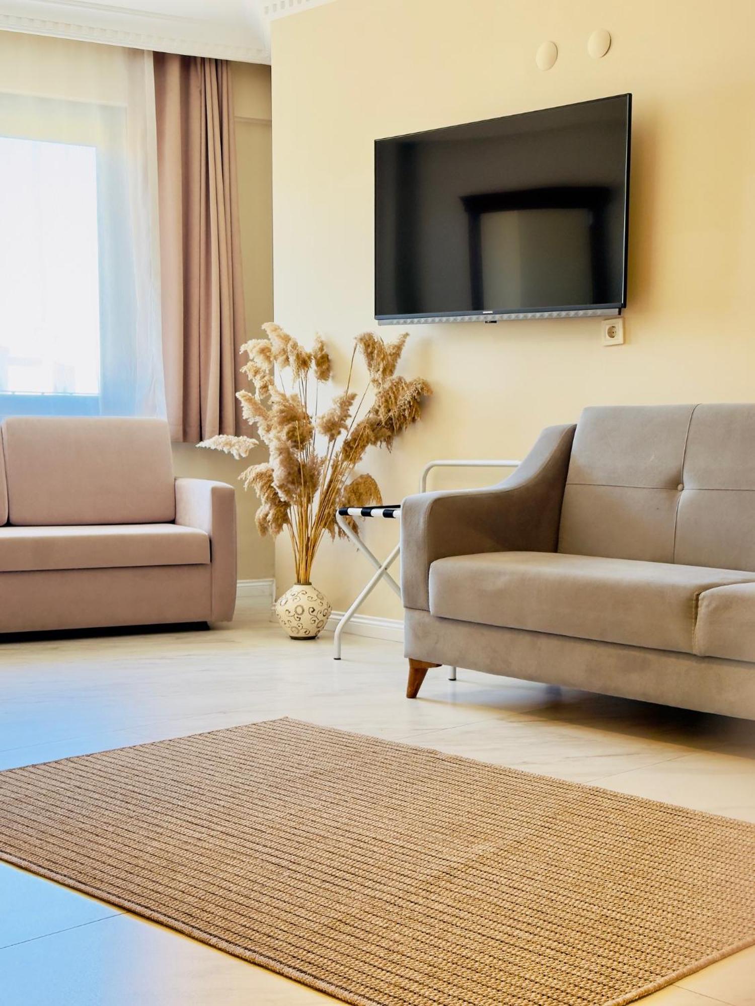 Rosy Suites Hotel Kusadasi Bagian luar foto